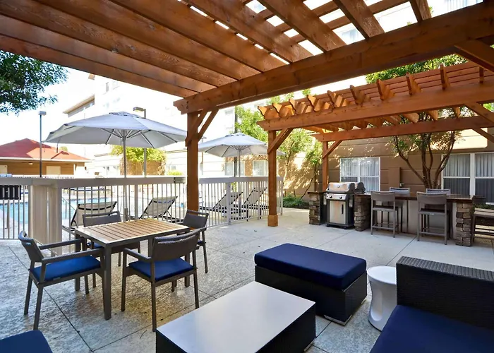 Homewood Suites By Hilton San Antonio NorthwestAirport Hotel